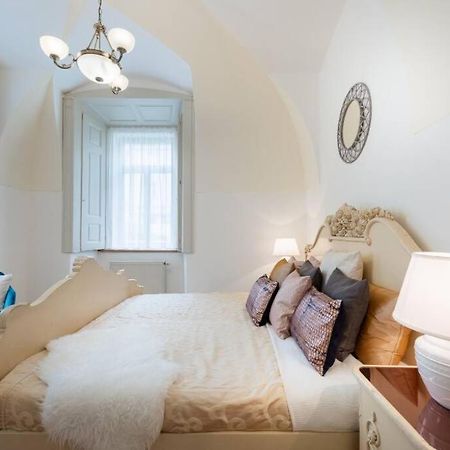 Rose Apartments / Romantic & Cozy / City Center Prag Exterior foto