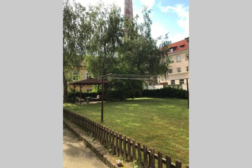 Rose Apartments / Romantic & Cozy / City Center Prag Exterior foto